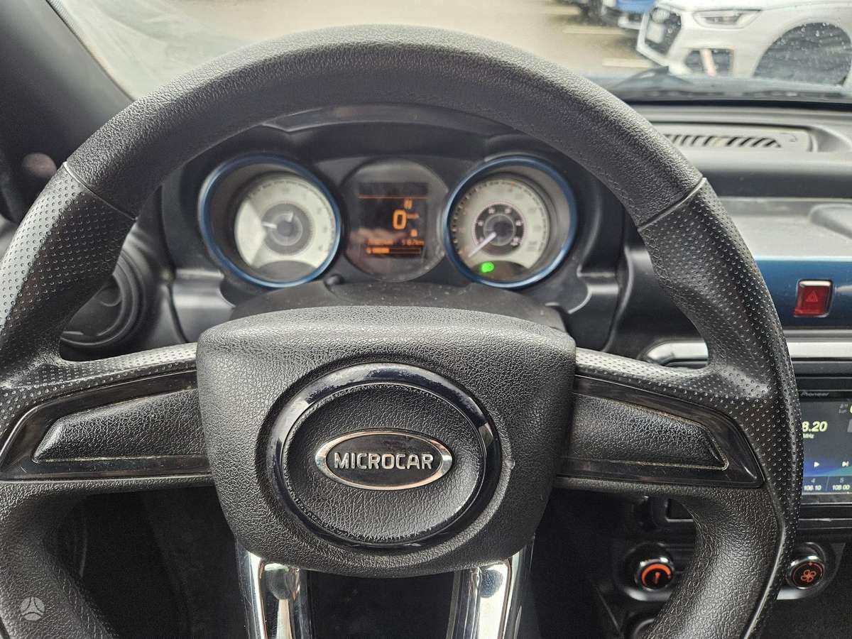 Microcar DUE, Хэтчбек