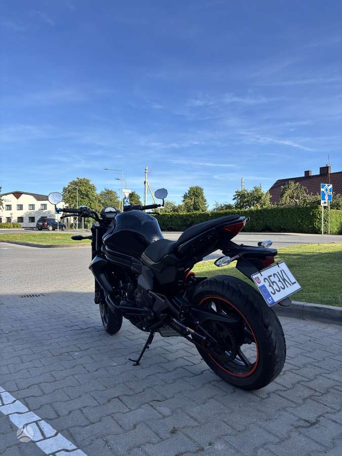 Kawasaki ER 650cc, street / classic