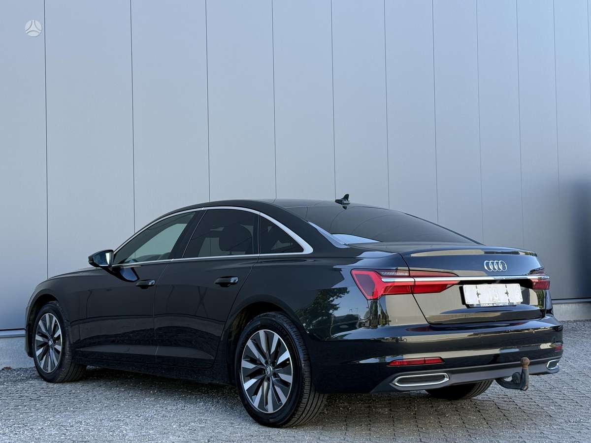 Audi A6, 2.0 l., Седан