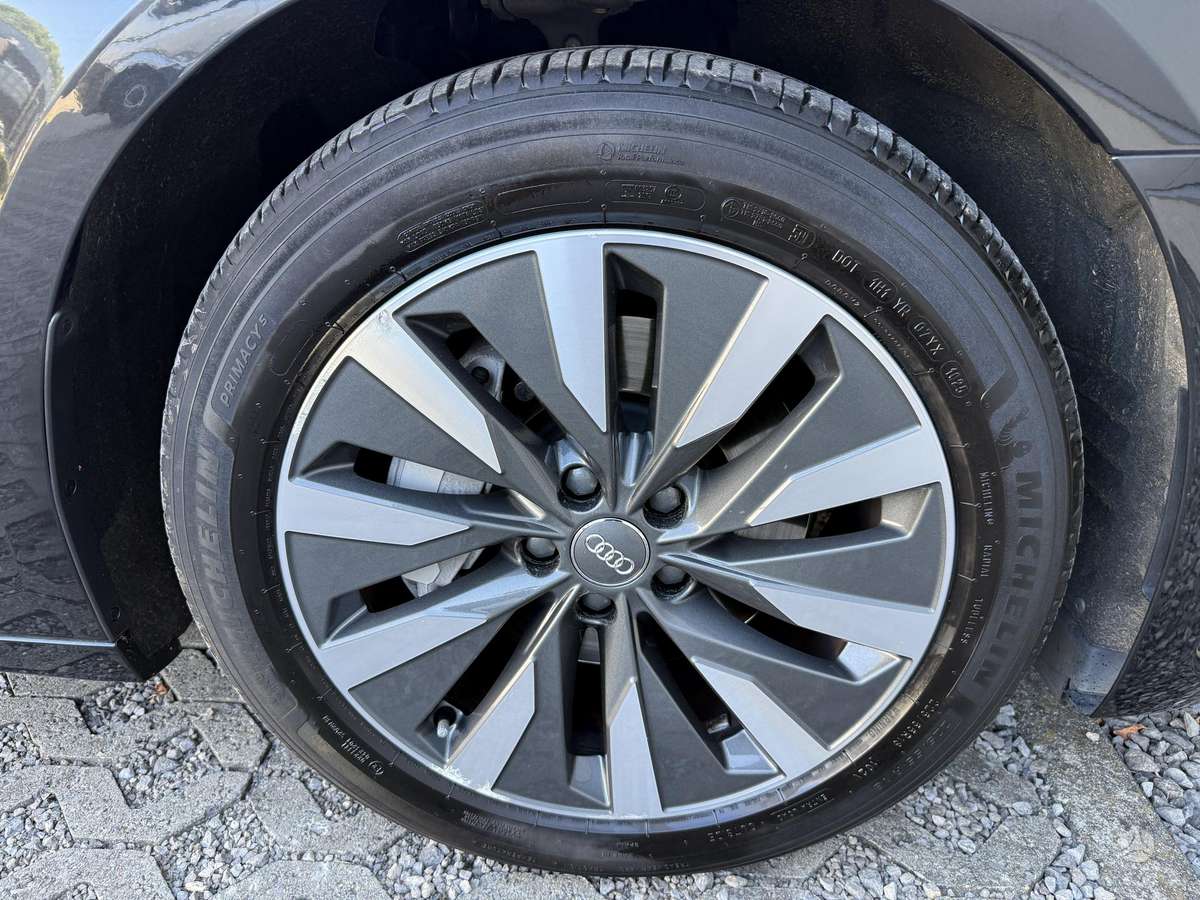 Audi A6, 2.0 l., Седан