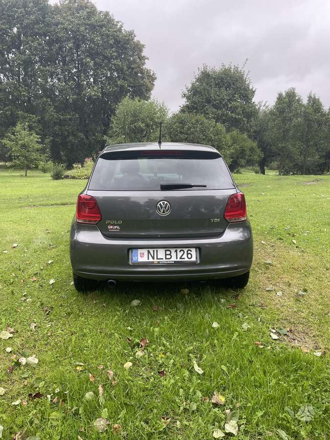 Volkswagen Polo - 2