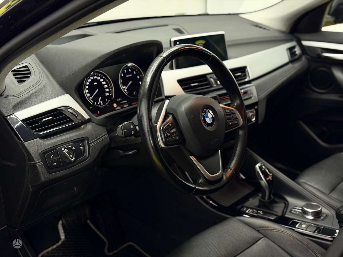 BMW X2, 2.0 l., off-road / crossover
