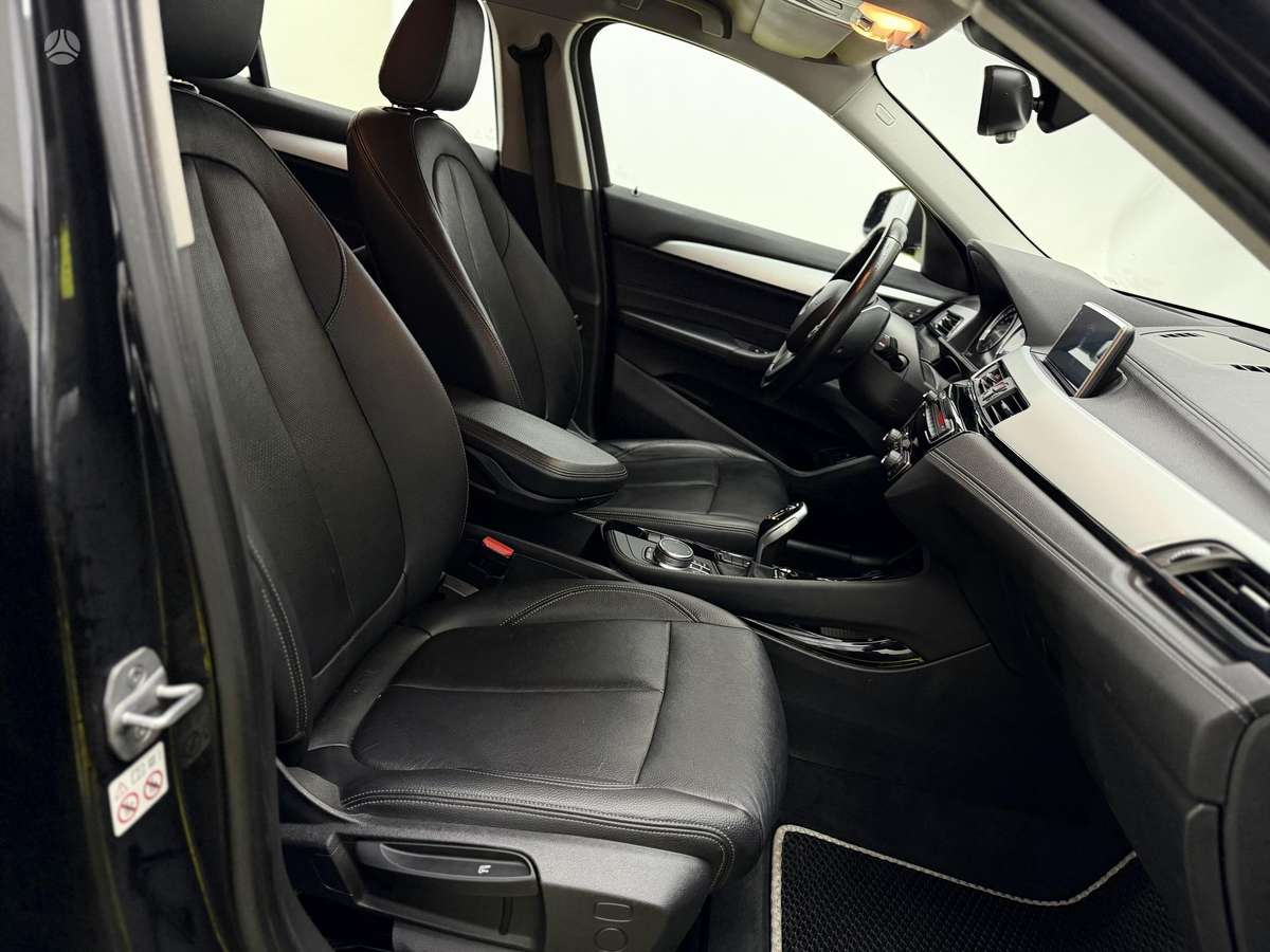 BMW X2, 2.0 l., off-road / crossover