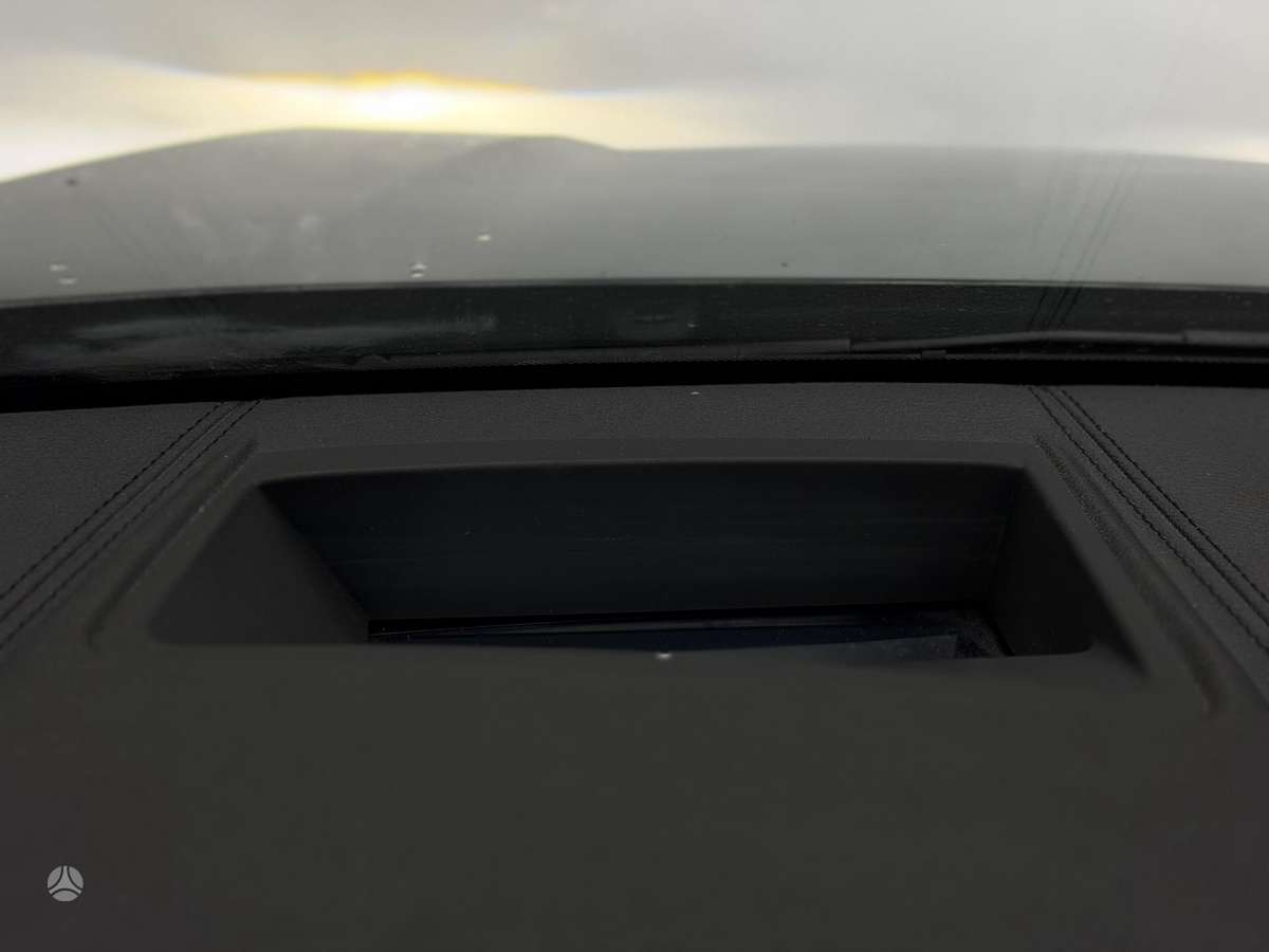 BMW X2, 2.0 l., off-road / crossover