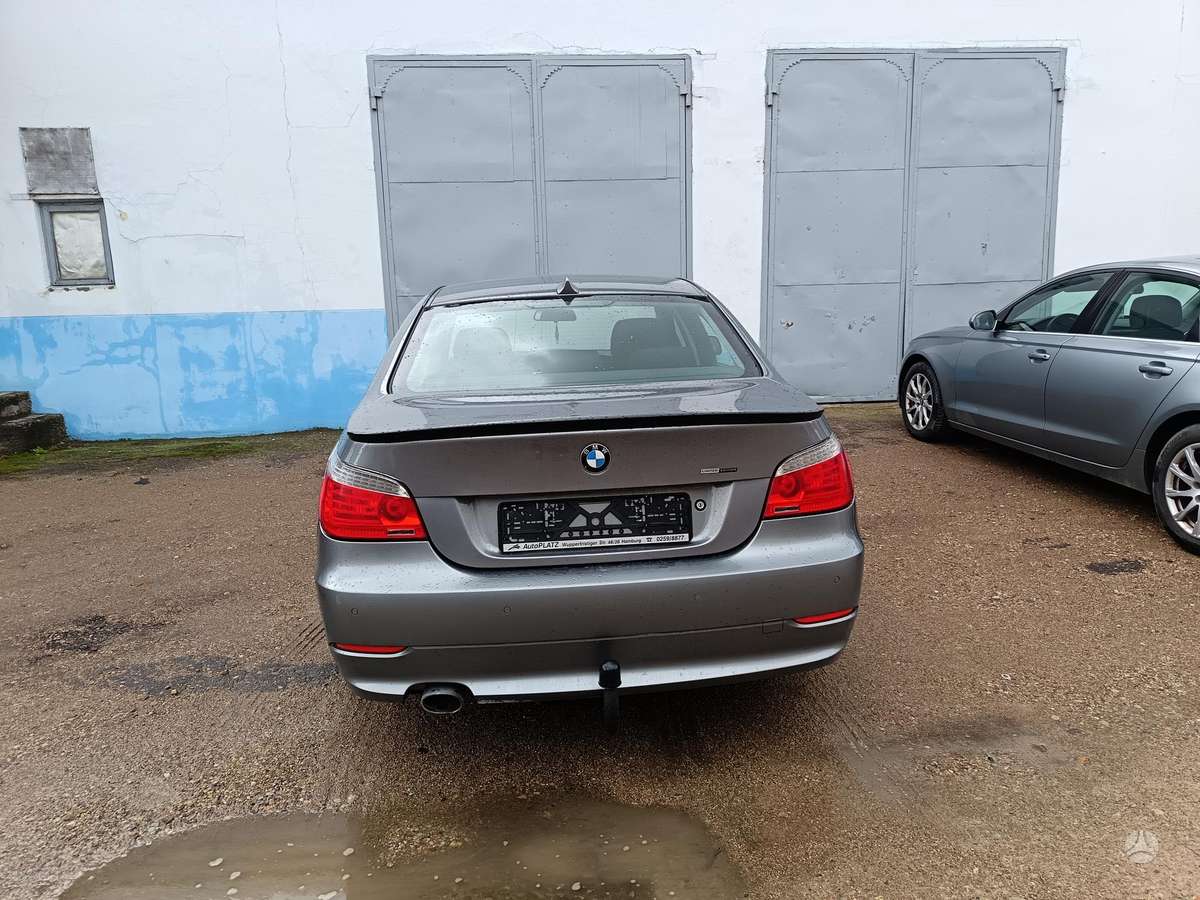 BMW 520, 2.0 l., Седан