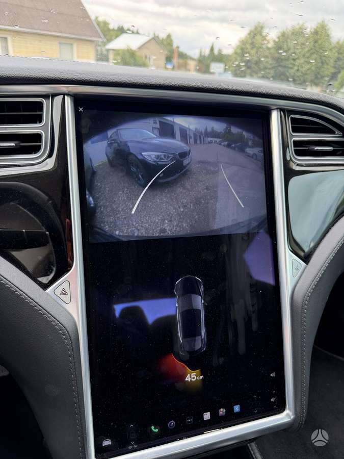 Tesla Model S, hečbekas