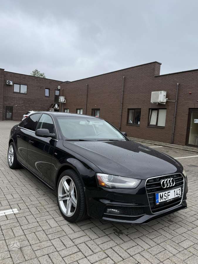 Audi A4, 2.0 l., Седан