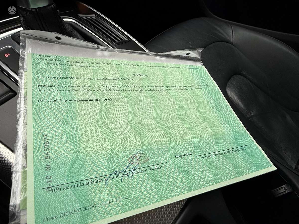 Audi A4, 2.0 l., Седан