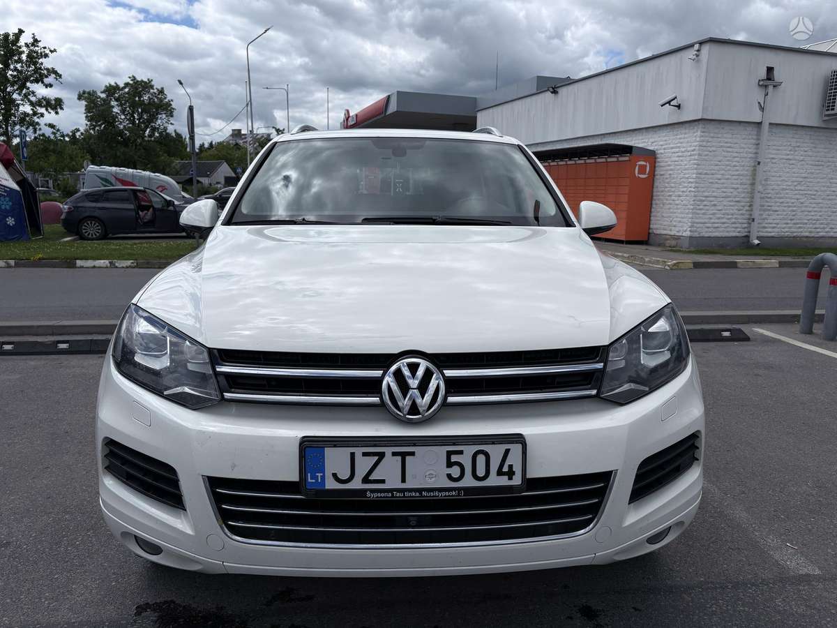 Volkswagen Touareg - 2