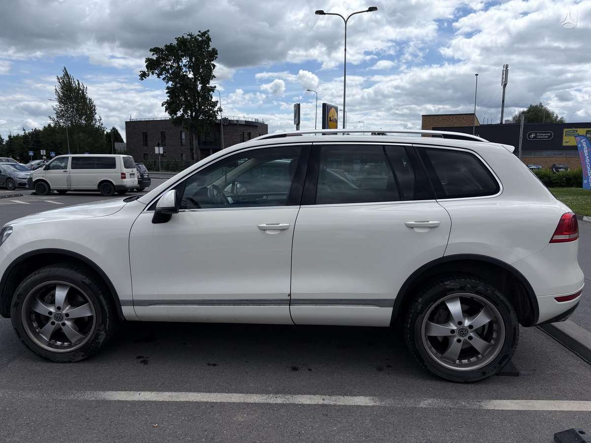 Volkswagen Touareg - 4