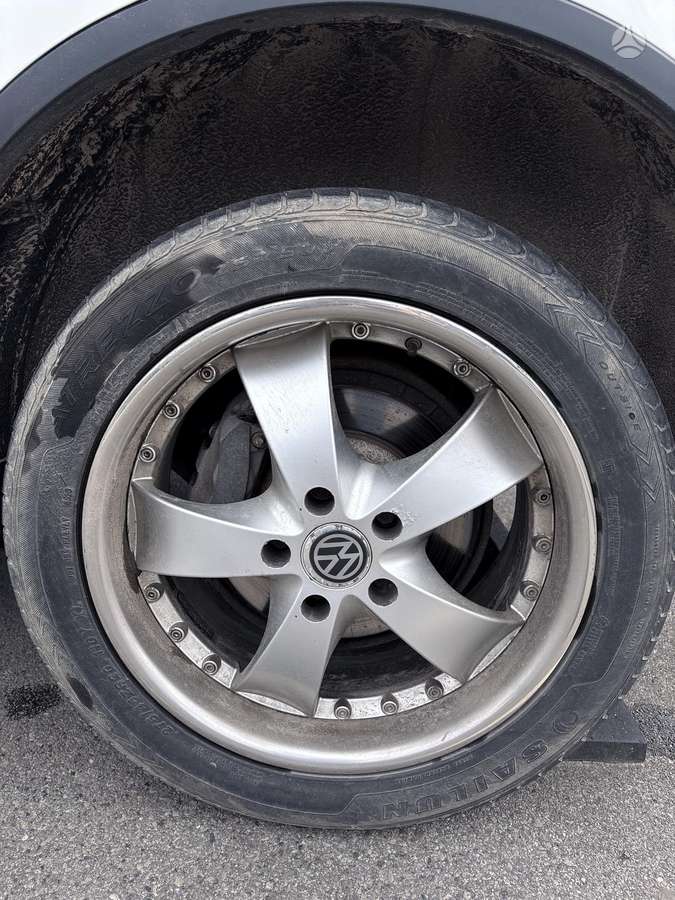 Volkswagen Touareg - 7