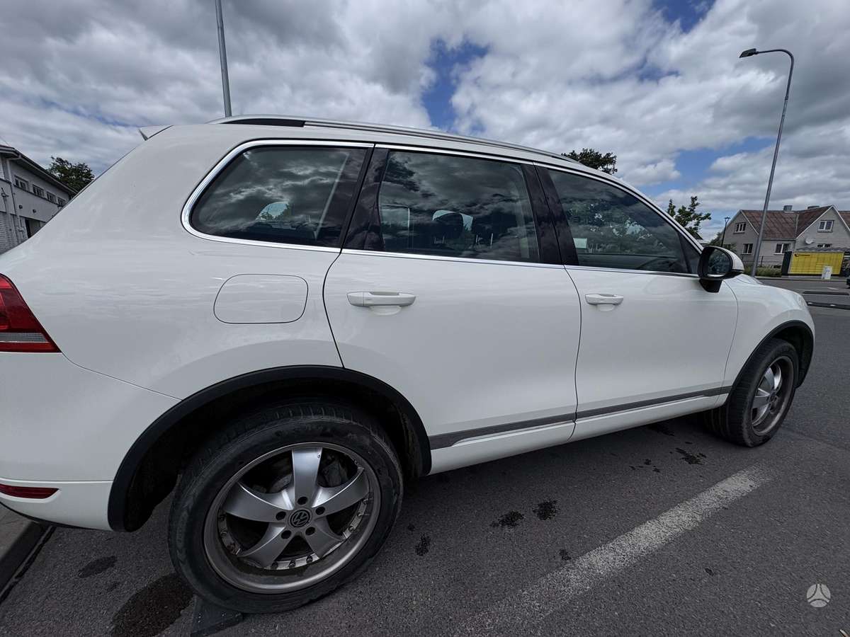 Volkswagen Touareg - 10