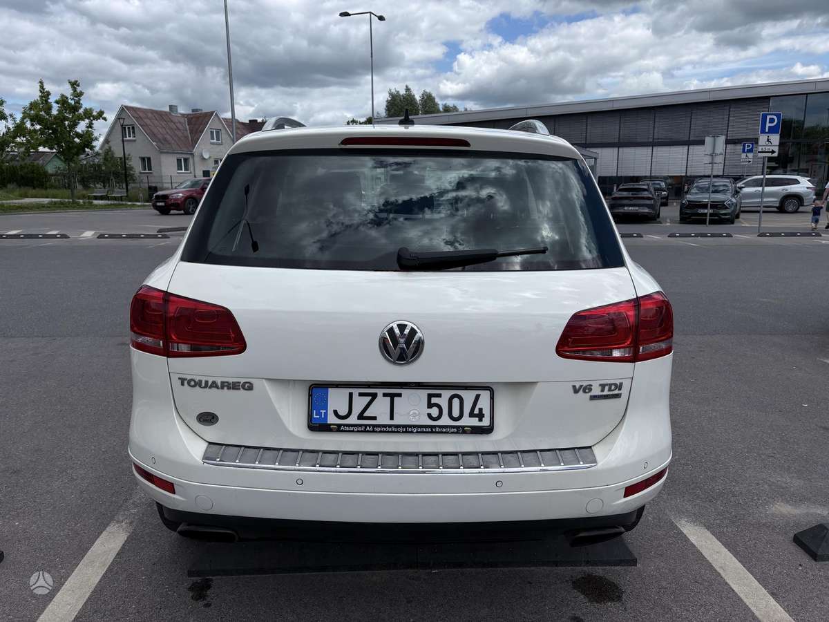 Volkswagen Touareg - 12