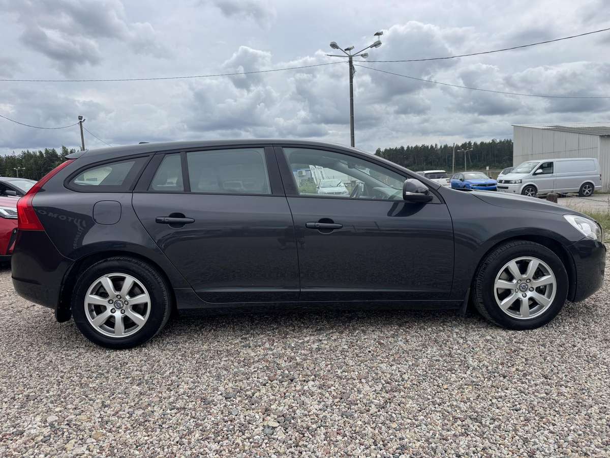 Volvo V60, 2.4 l., Универсал