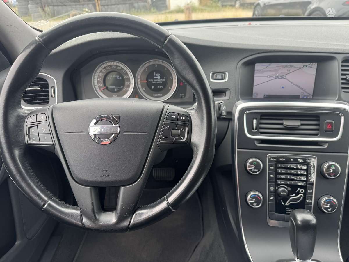 Volvo V60, 2.4 l., Универсал