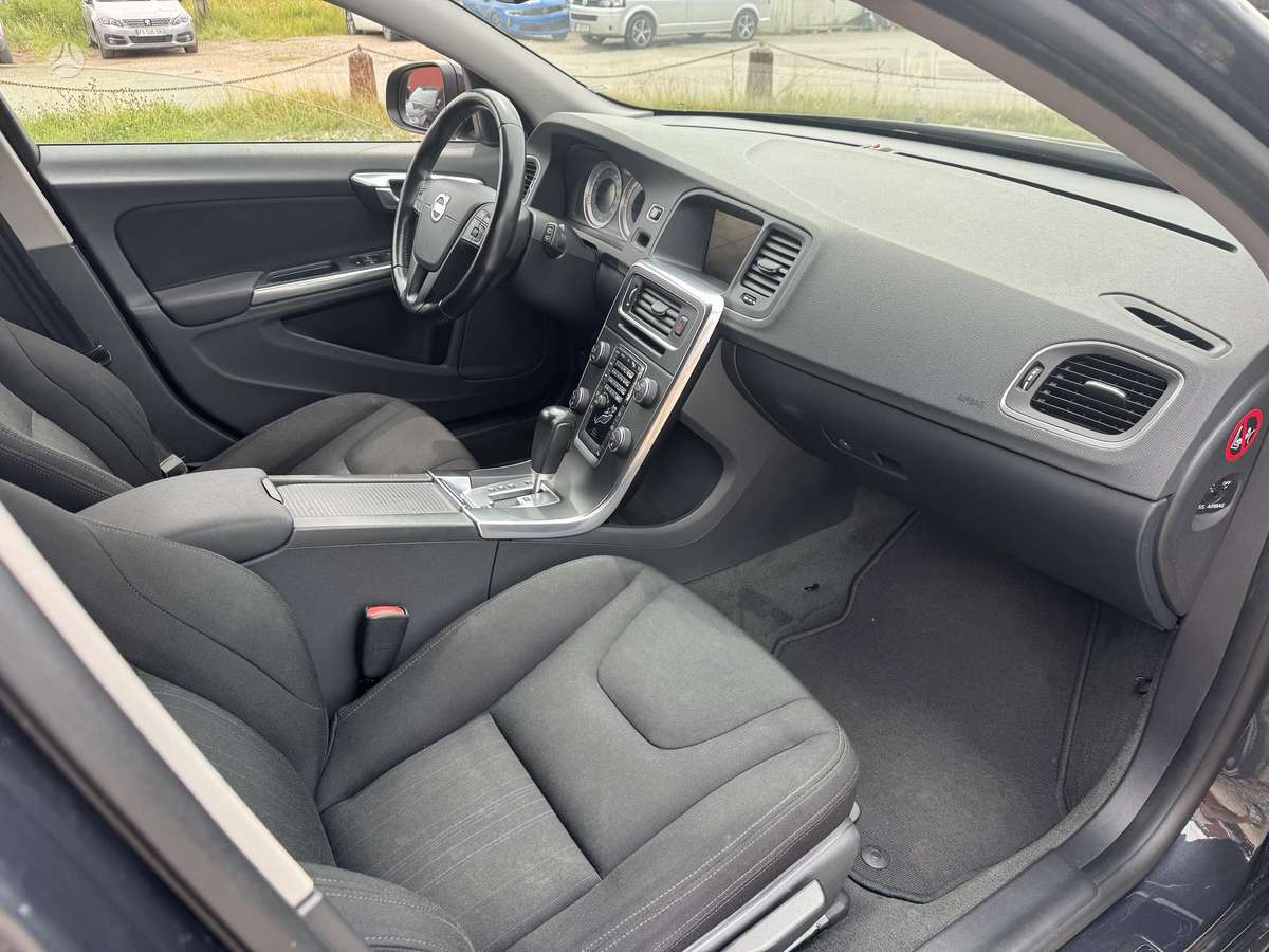 Volvo V60, 2.4 l., Универсал