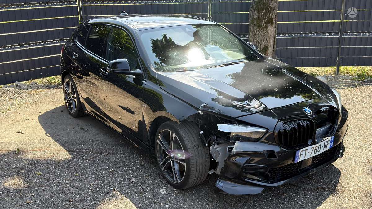 BMW 118, 2.0 l., hatchback