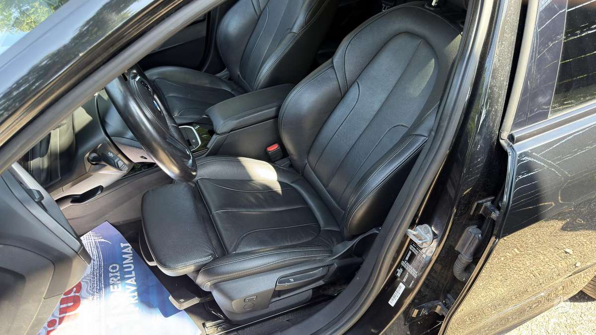 BMW 118, 2.0 l., hatchback