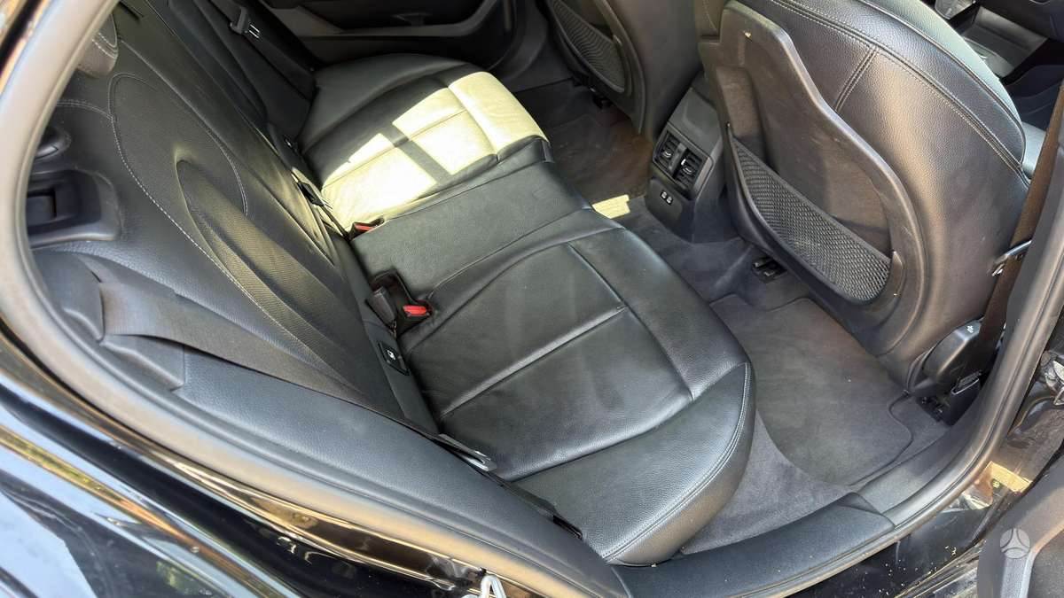 BMW 118, 2.0 l., hatchback