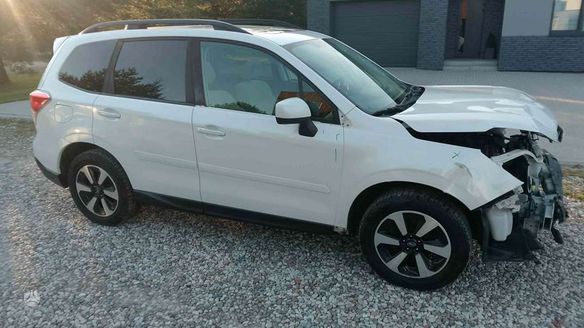 Subaru Forester, 2.5 l., Внедорожник / Кроссовер