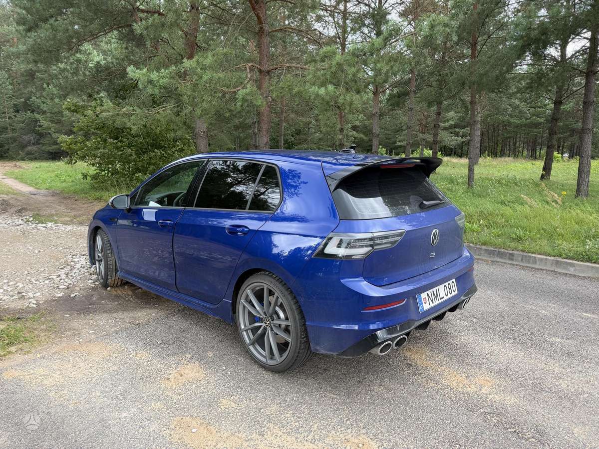 Volkswagen Golf - 5