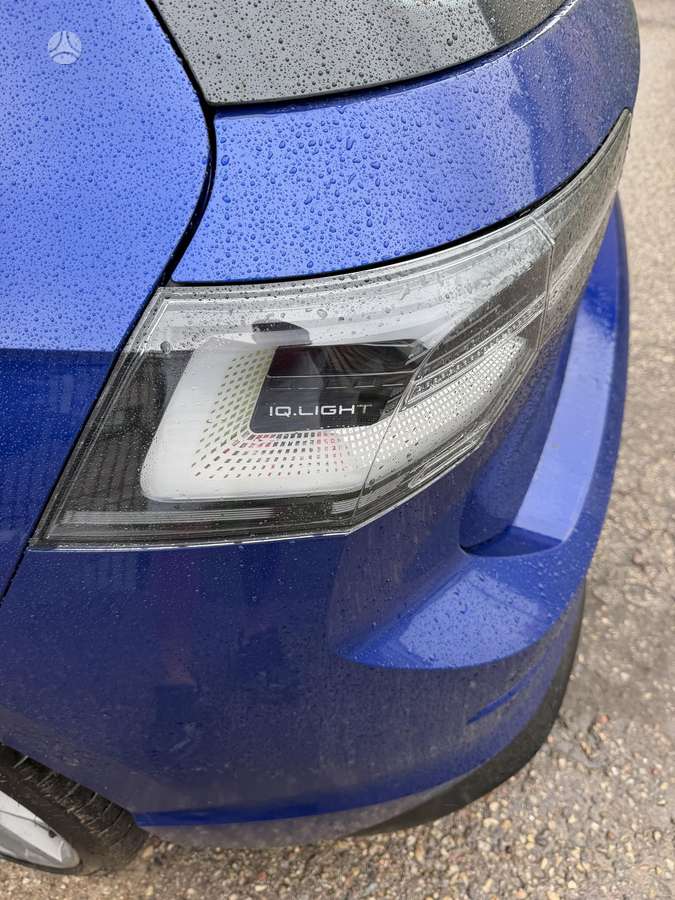 Volkswagen Golf - 12