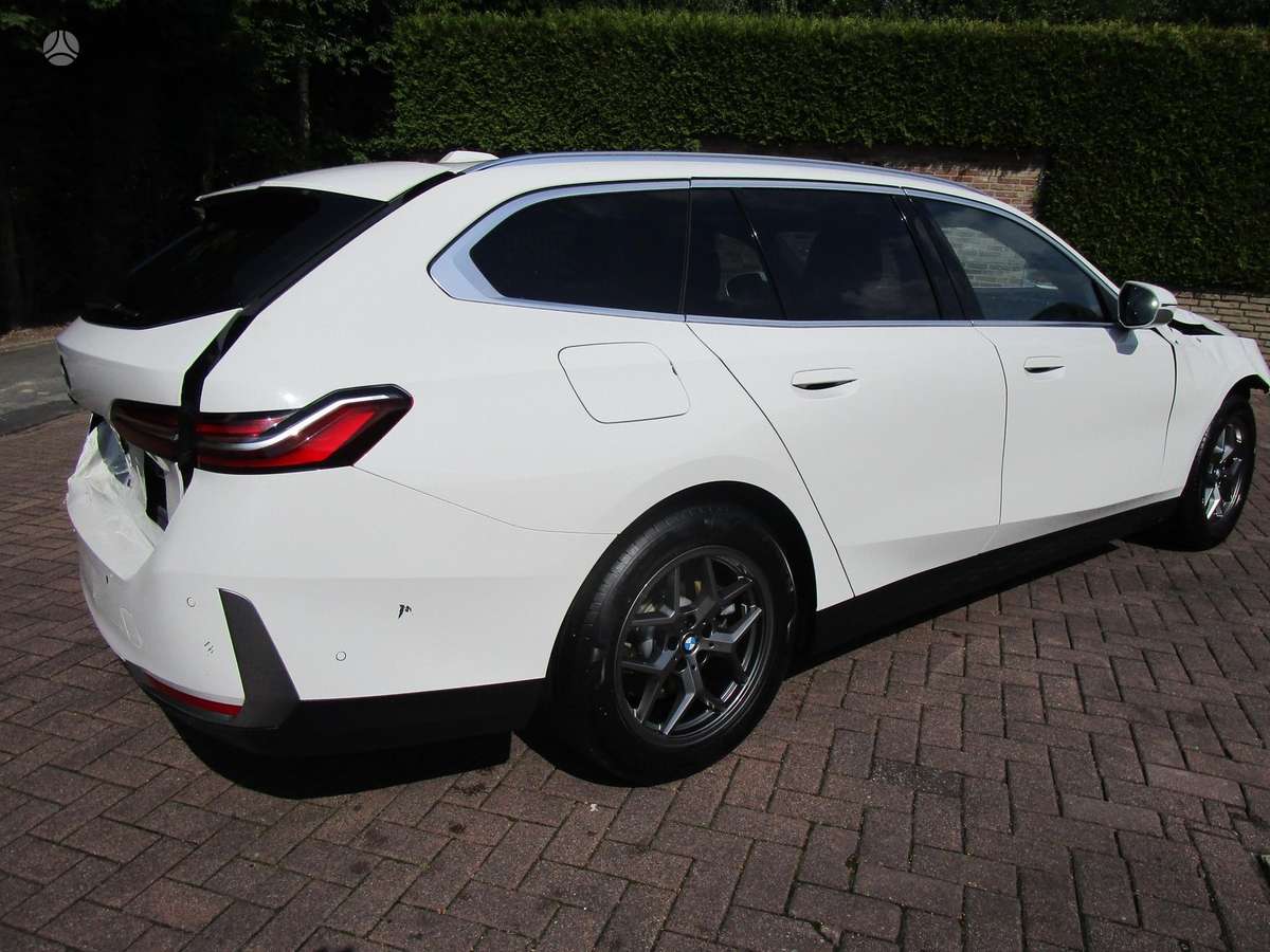 BMW 540, 3.0 l., wagon