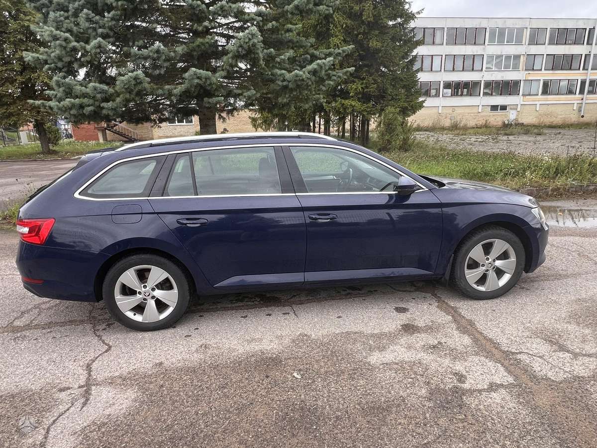 Skoda Superb, 2.0 l., wagon