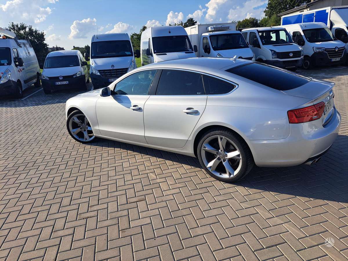 Audi A5, 2.0 l., Седан