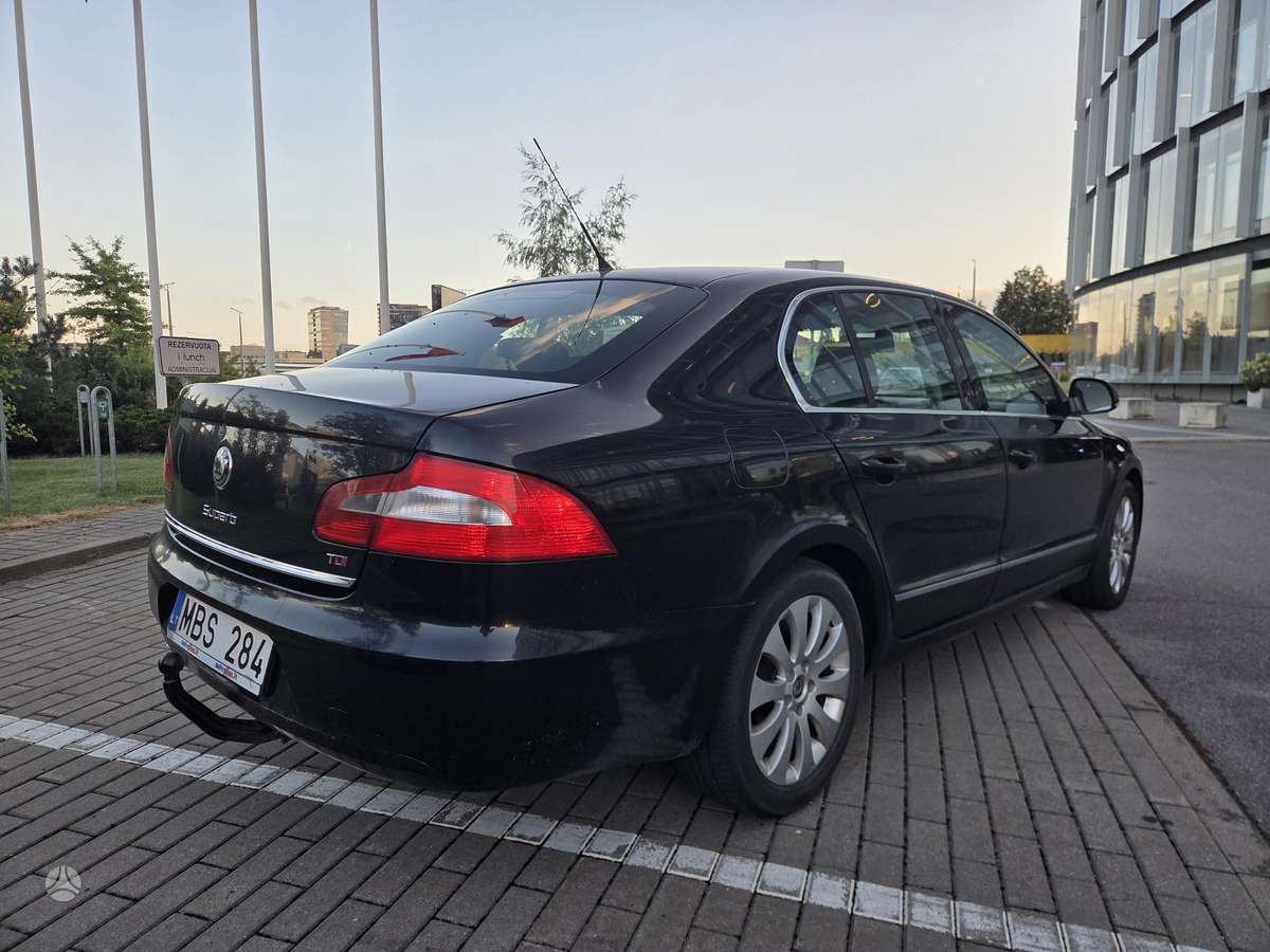 Skoda Superb, 2.0 l., Хэтчбек
