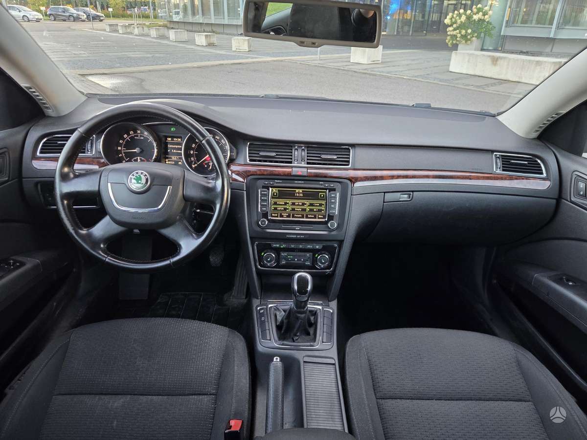 Skoda Superb, 2.0 l., Хэтчбек