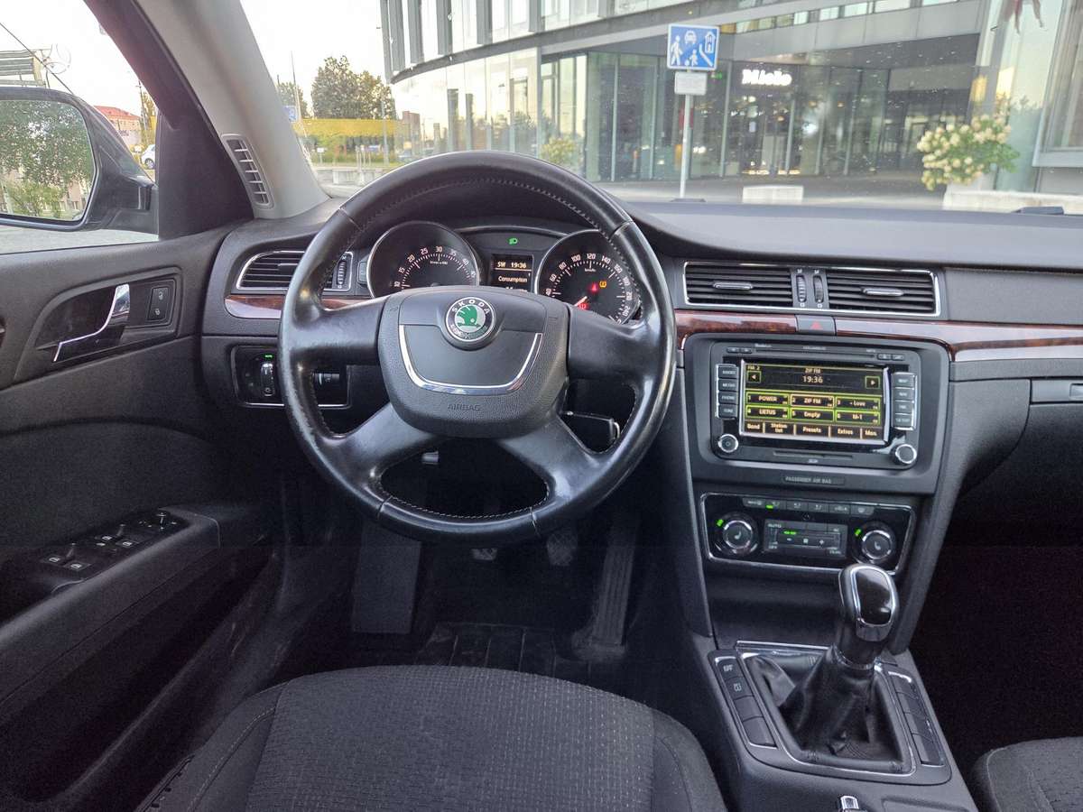Skoda Superb, 2.0 l., Хэтчбек