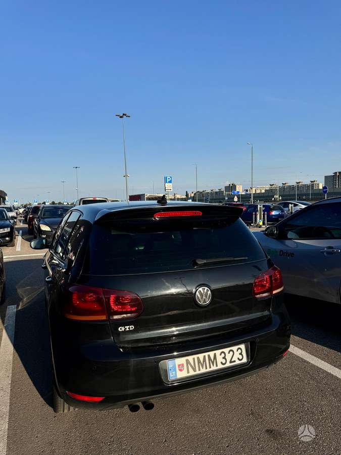 Volkswagen Golf - 7