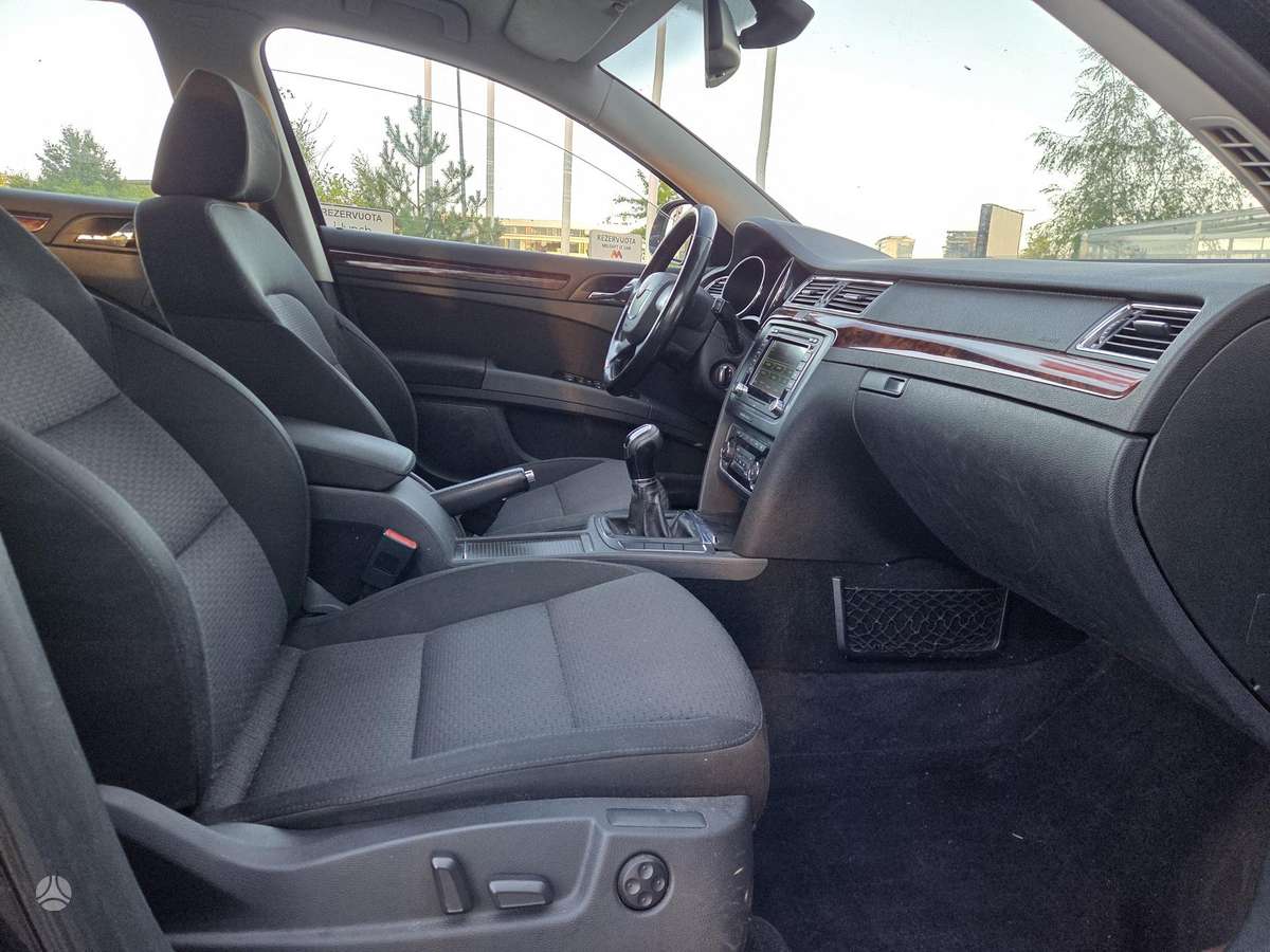 Skoda Superb, 2.0 l., Хэтчбек