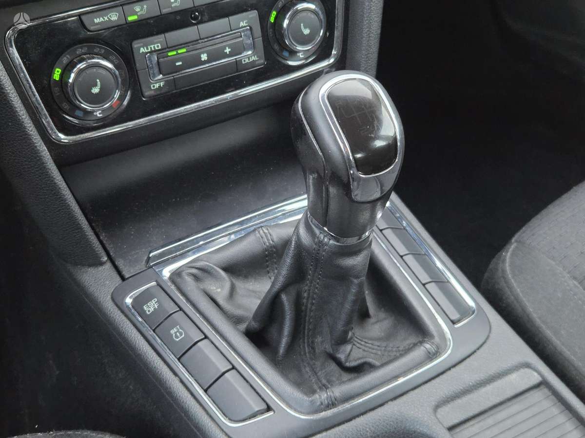 Skoda Superb, 2.0 l., Хэтчбек