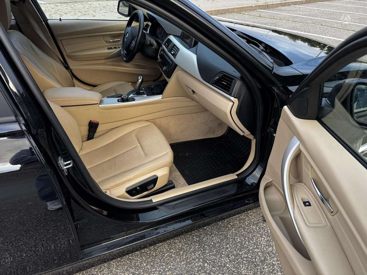 BMW 328, 2.0 l., Седан