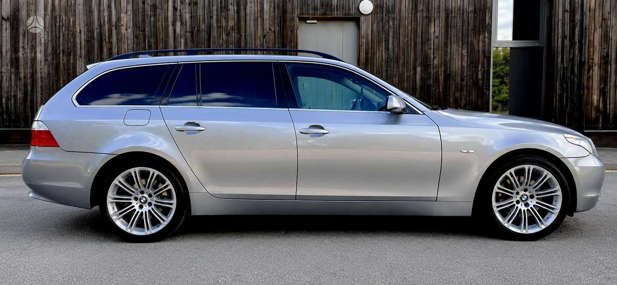BMW 530, 2.5 l., wagon