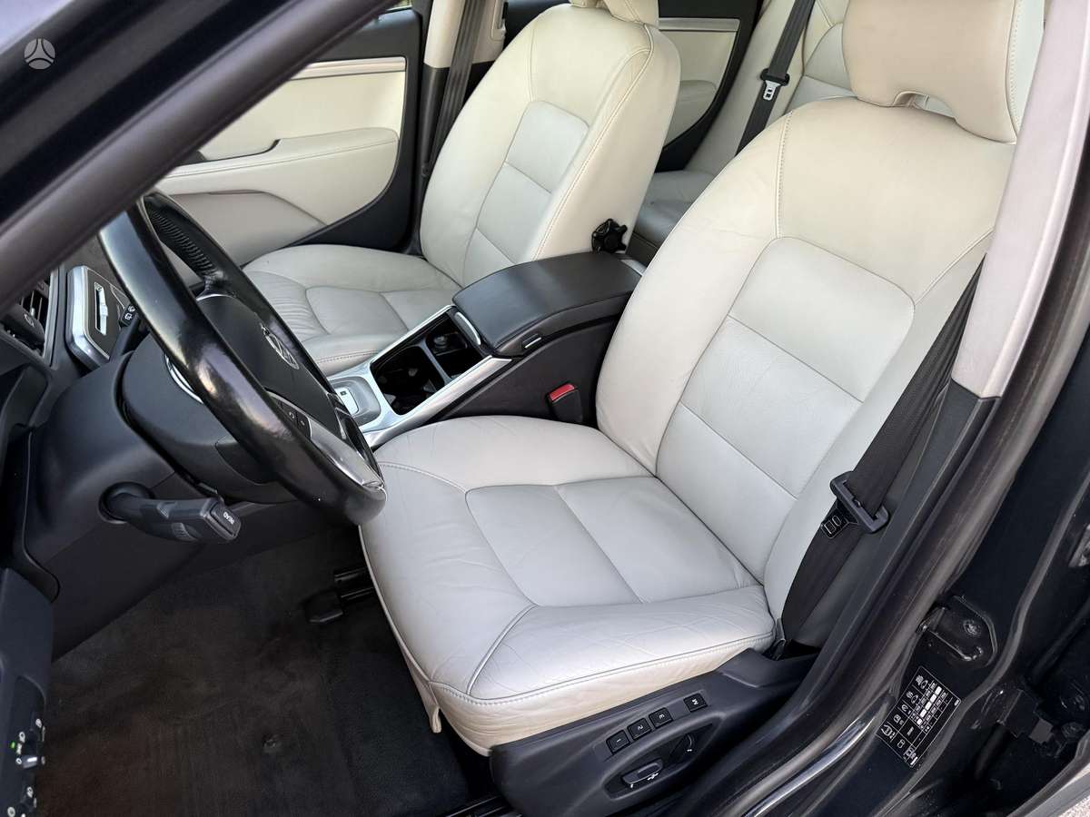 Volvo V70, 2.0 l., Универсал
