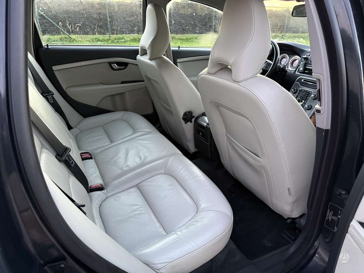 Volvo V70, 2.0 l., Универсал