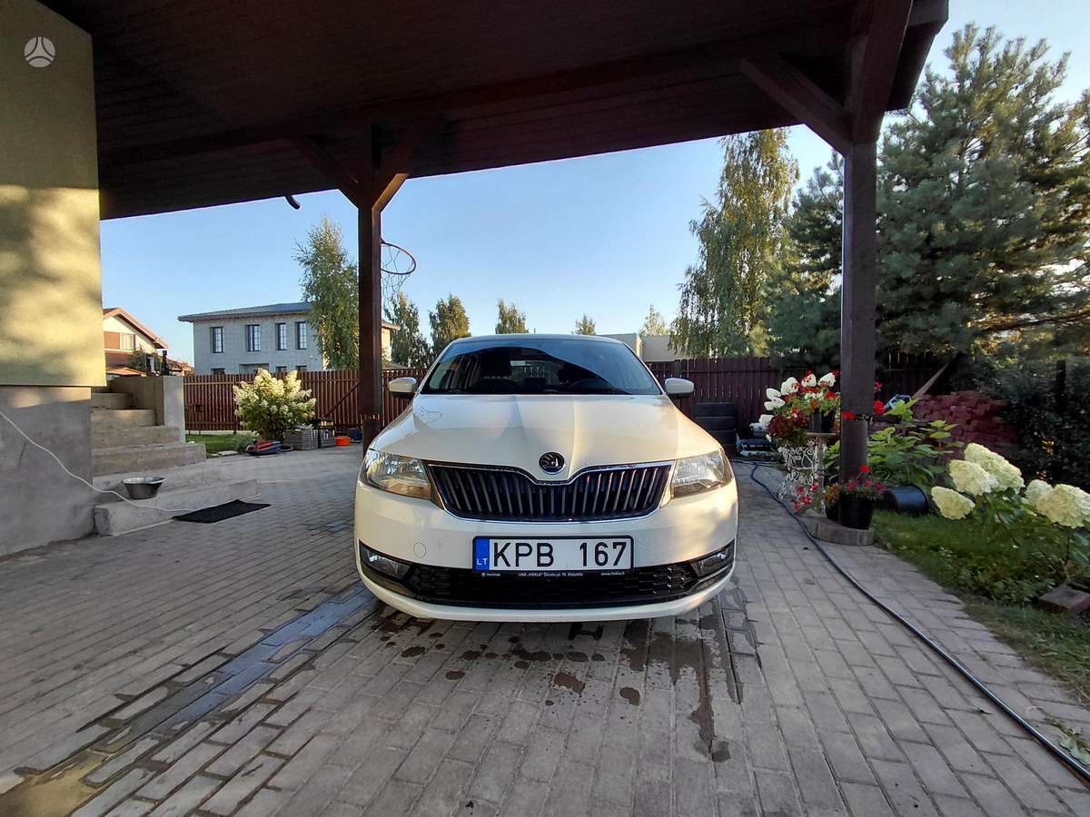 Skoda Rapid, 1.0 l., hatchback