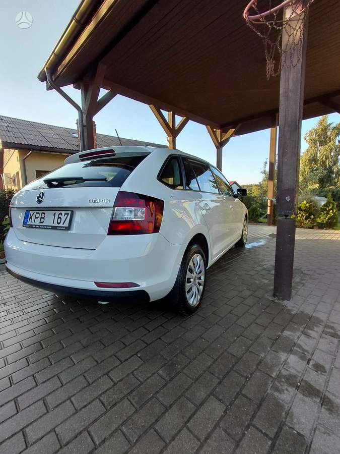 Skoda Rapid, 1.0 l., hatchback
