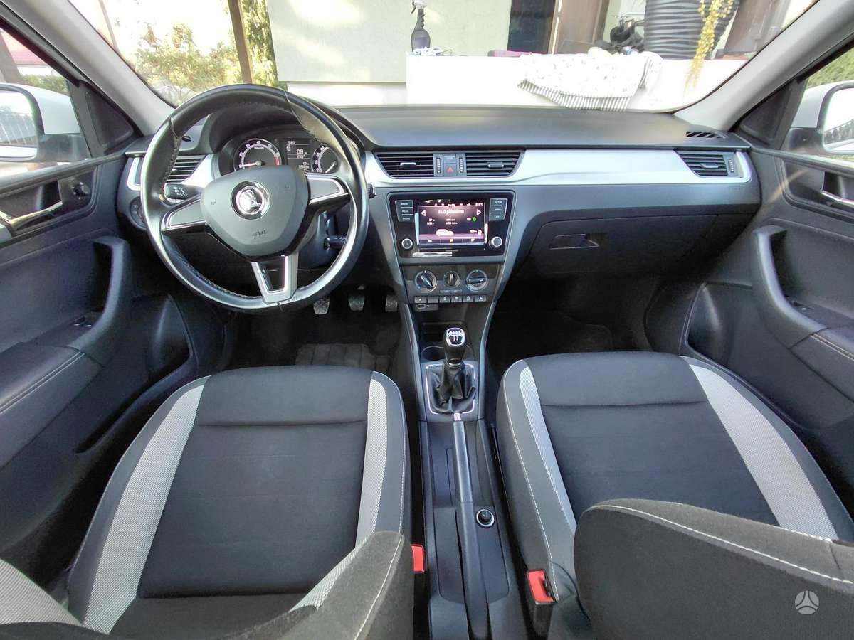 Skoda Rapid, 1.0 l., hatchback