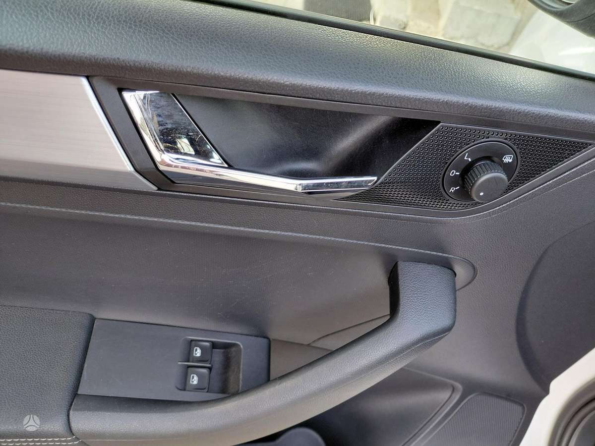 Skoda Rapid, 1.0 l., hatchback