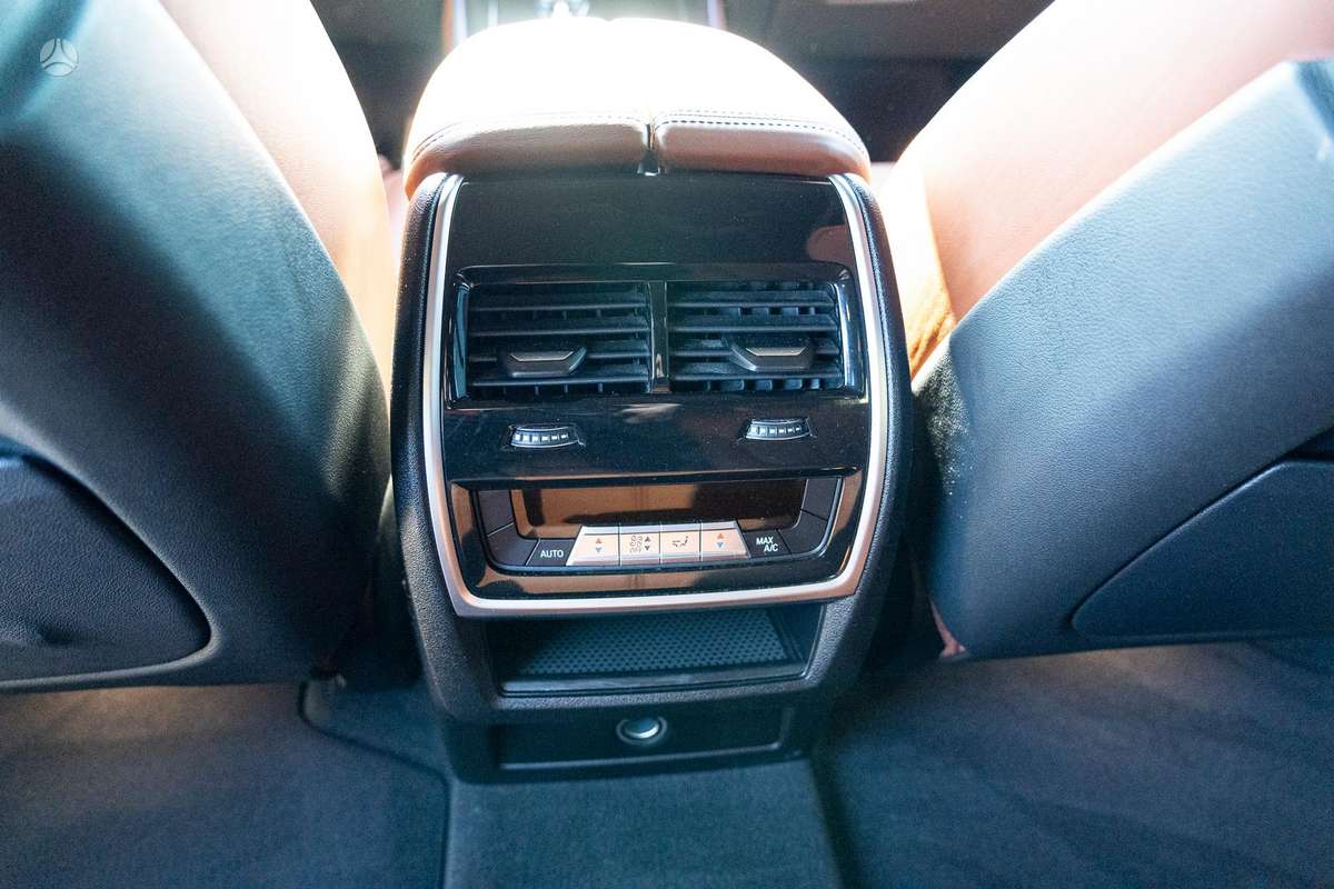 BMW X5, Внедорожник / Кроссовер