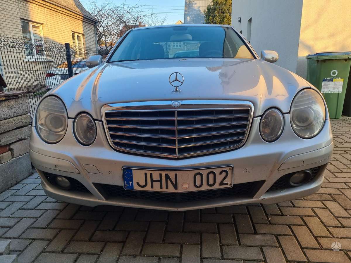 Mercedes-Benz E220, 2.2 l., Седан
