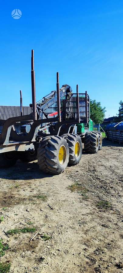 John Deere 1110e, forwarders