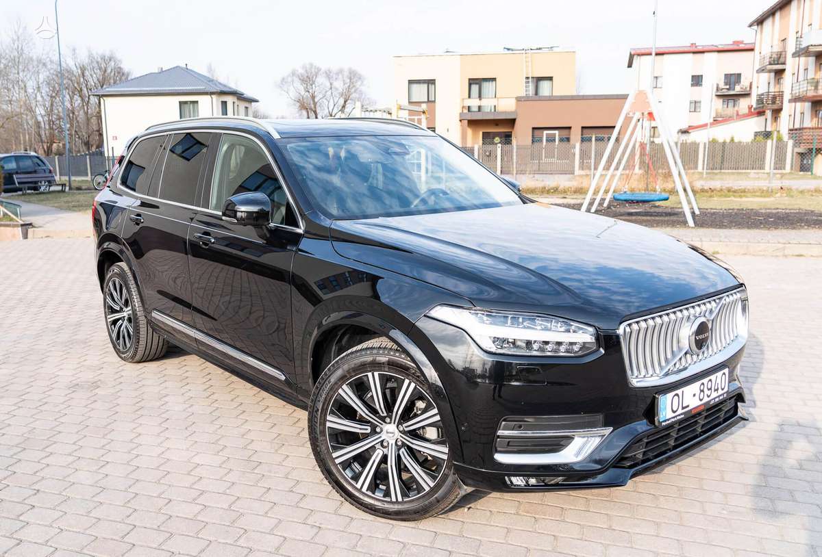Volvo XC90 - 1