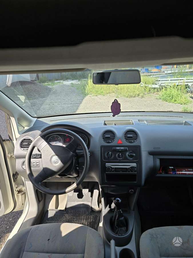 Volkswagen Caddy - 11