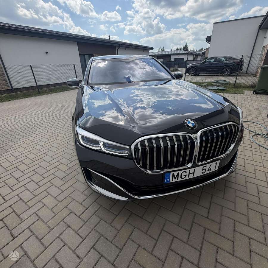 BMW 730, 3.0 l., Седан