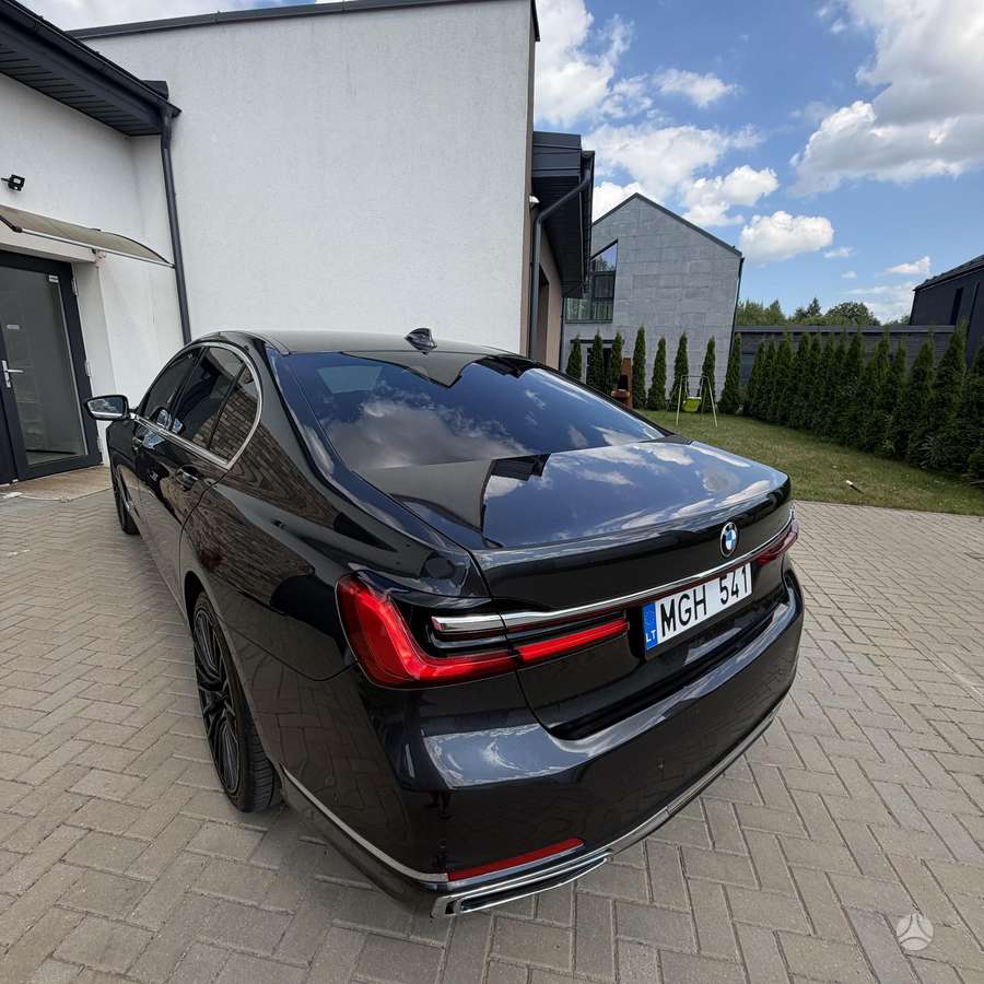 BMW 730, 3.0 l., Седан